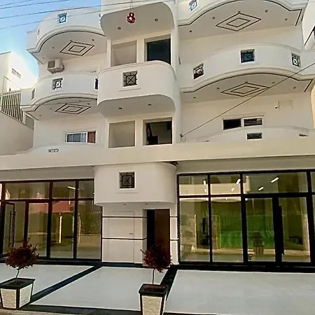 Ar * Tirana